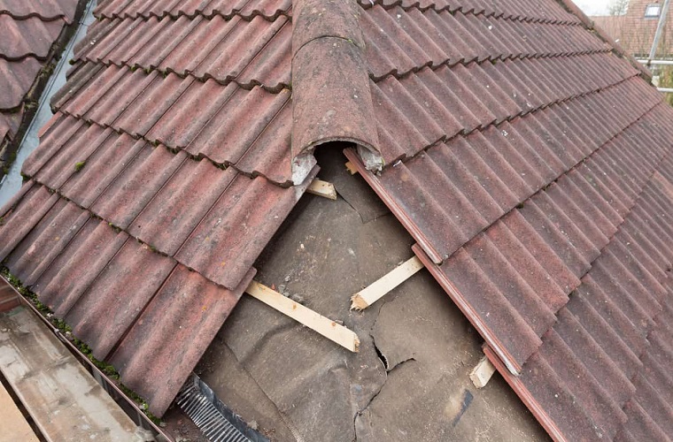 Roof repair in Falkirk